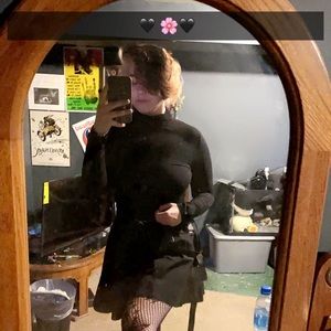 Meet your Posher, Max